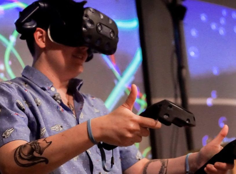 How AI and Machine Learning Power Augmented Reality (AR) and Virtual Reality (VR) How Do AI and ML Relate to AR and VR?